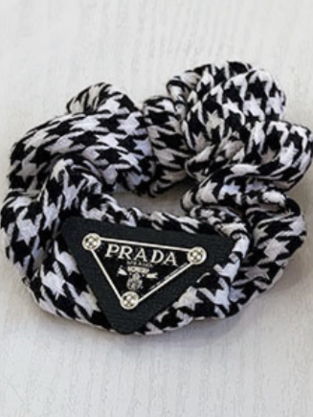 Houndstooth Black & White Scrunchie NEW - Picture 2 of 4